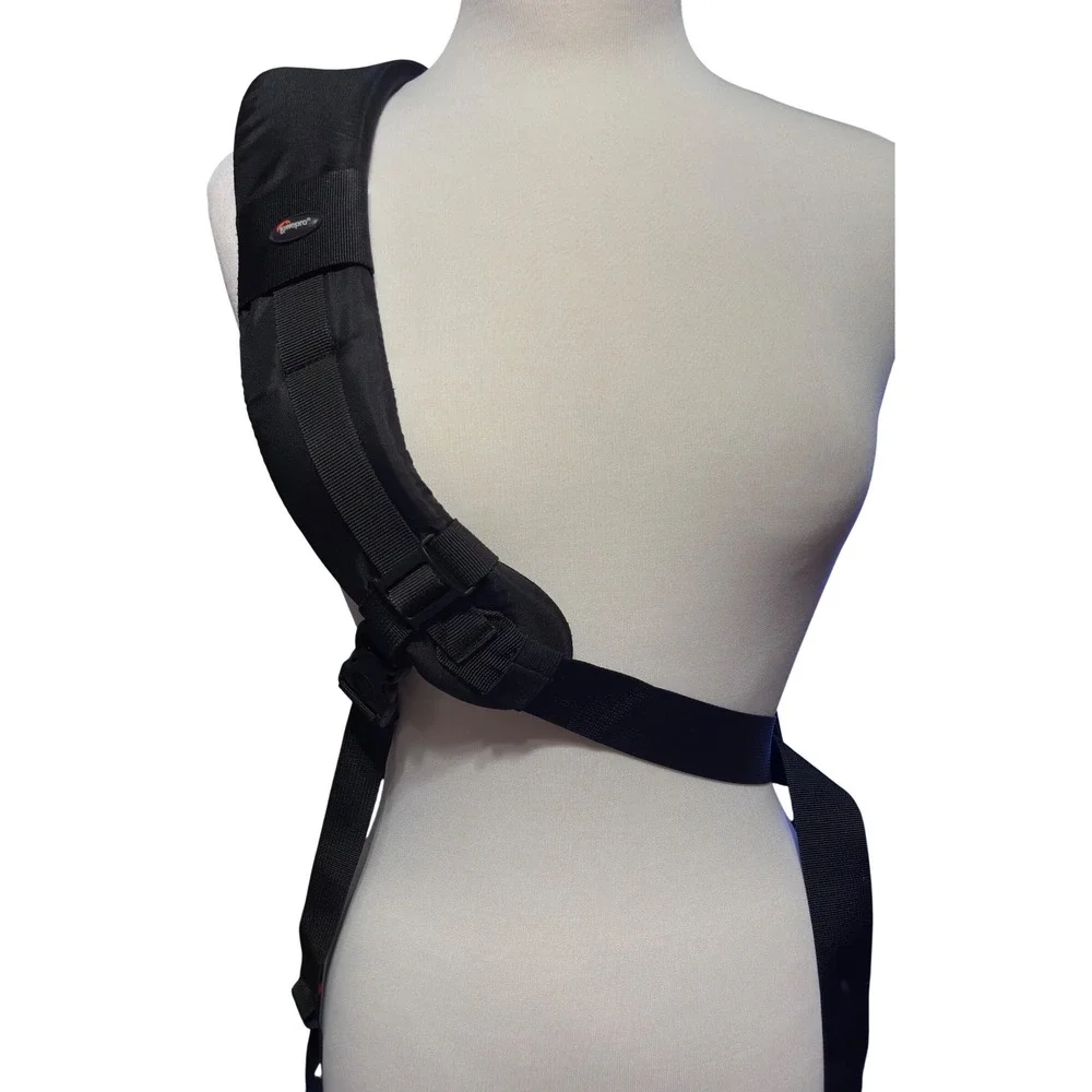 Lowepro Slingshot 100 AW‎ Camera Bag Unisex Black Excellent Sling Backpack